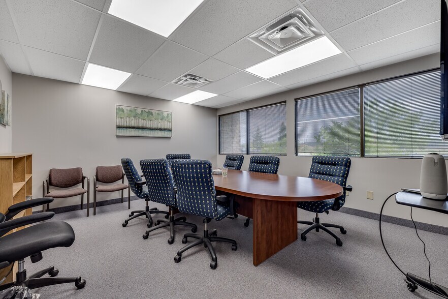 More Photos Of 4205 Lancaster Ln N, Plymouth Office For Lease