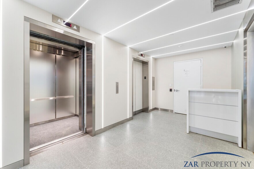 More Photos Of 349 Fifth Ave, New York Loft Creative Space For Lease