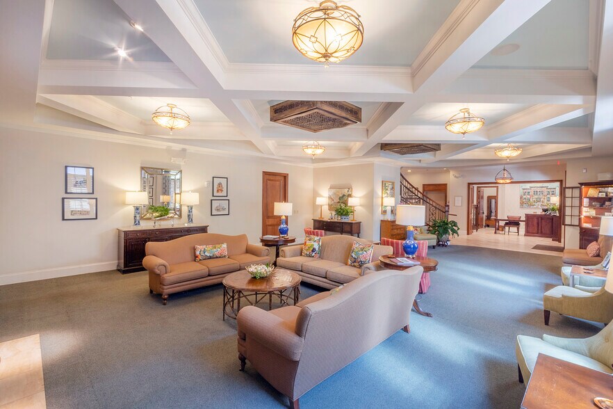 More Photos Of 151 E Church St, Anderson Hospitality For Sale