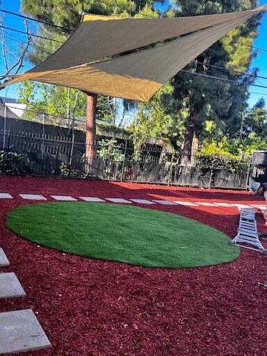 More Photos Of 5633 La Mirada Ave, Los Angeles Apartments For Sale