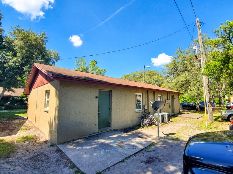 More Photos Of 12211 N 59th St, Tampa Apartments For Sale