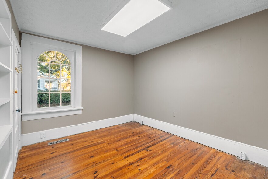 More Photos Of 503 E Spring St, Monroe Office Residential For Sale