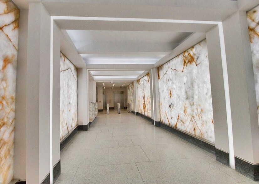 More Photos Of 369 Lexington Ave, New York Office For Lease