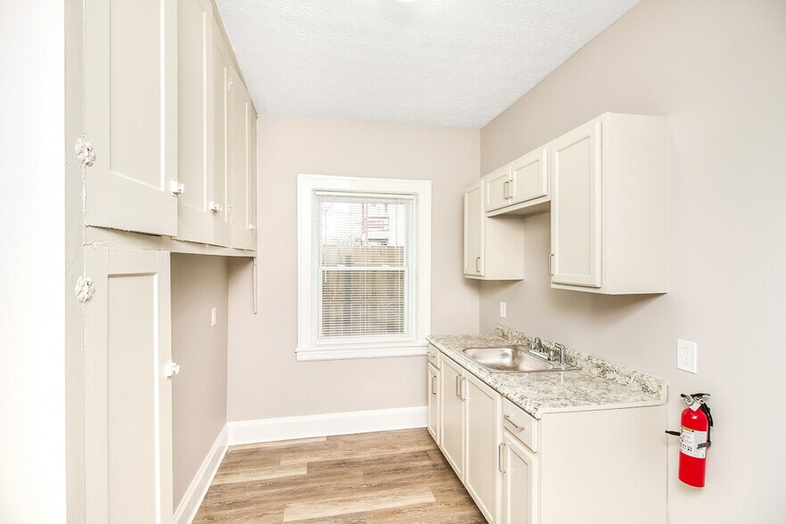 More Photos Of 3498 Bosworth Rd, Cleveland Apartments For Sale