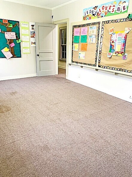 More Photos Of 703-705 N 4th St, West Monroe Religious Facility For Sale