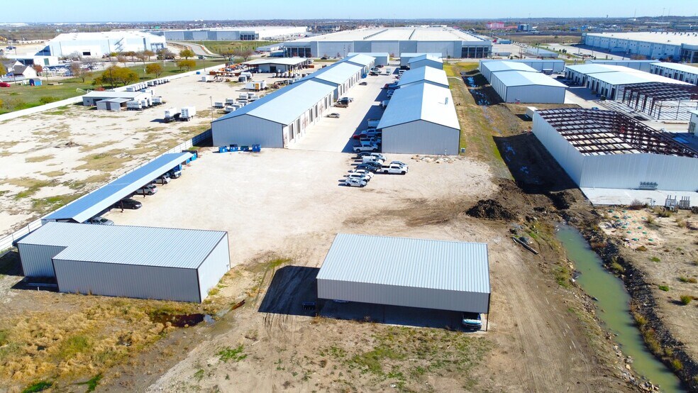 More Photos Of 13029 Harmon Rd, Fort Worth Unknown For Lease