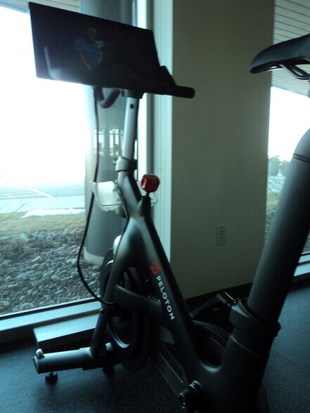 More Photos Of 2020 Innovation Ct, De Pere Office For Lease