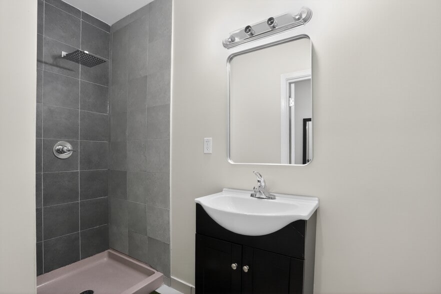 More Photos Of 2624 Germantown Ave, Philadelphia Storefront Retail Residential For Sale