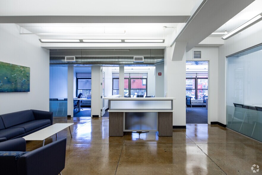 More Photos Of 589 Eighth Ave, New York Loft Creative Space For Lease
