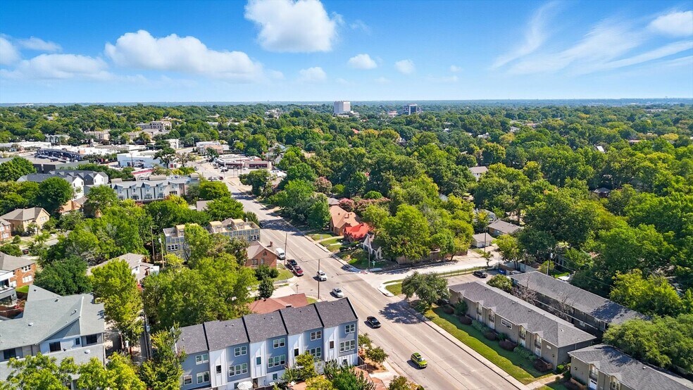 More Photos Of 5647 Live Oak, Dallas Apartments For Sale