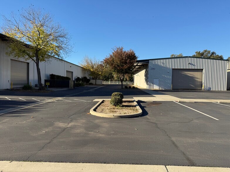 More Photos Of 2270 Ivy St, Chico Warehouse For Sale