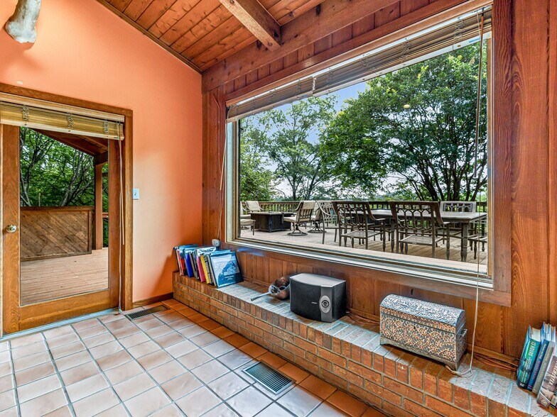 More Photos Of 703 Crestview Dr, Leicester Land For Sale