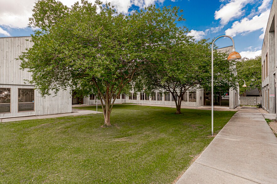 More Photos Of 2223 Quail Run, Baton Rouge Medical For Sale