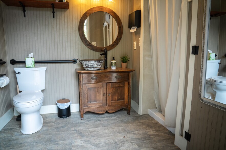 More Photos Of 129 Vaughan Rd, Eldon Lodge Meeting Hall For Sale