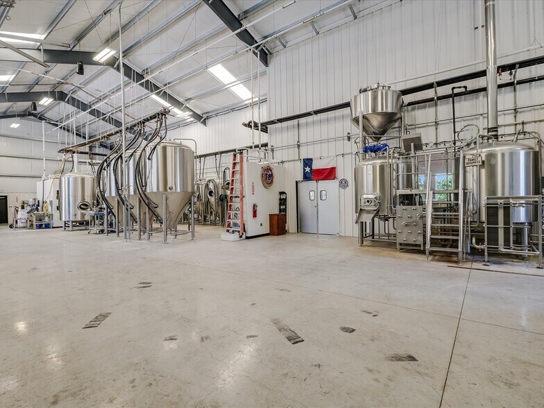 More Photos Of 19510 Hamilton Pool Rd, Dripping Springs Freestanding For Sale