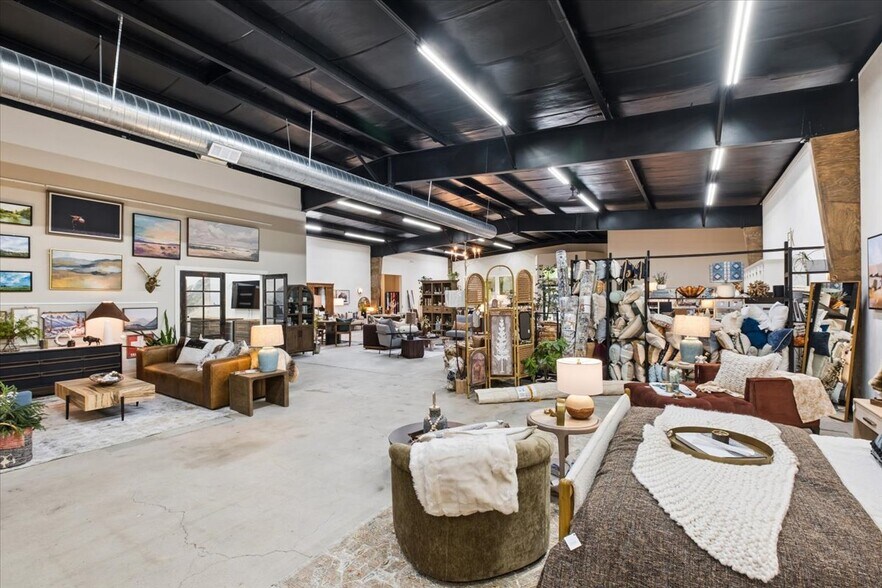 More Photos Of 20 2nd Ave E, Kalispell Office For Sale