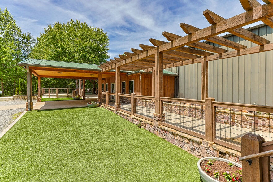 More Photos Of 7288 Highway 515 N, Ellijay Religious Facility For Sale