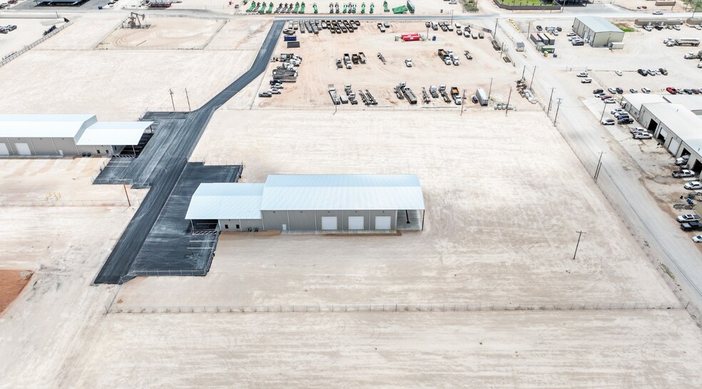More Photos Of 3001 County 1279 rd, Midland Warehouse For Lease