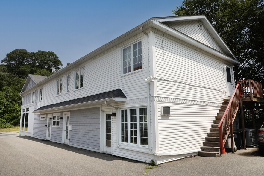 More Photos Of 487 Humphrey St, Swampscott Office For Sale