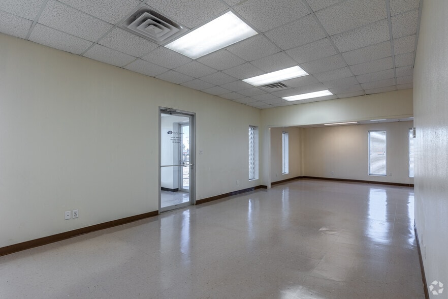 More Photos Of 3401 E State Highway 158, Midland Warehouse For Lease