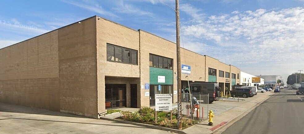 More Photos Of 3486 Kurtz St, San Diego Warehouse For Lease