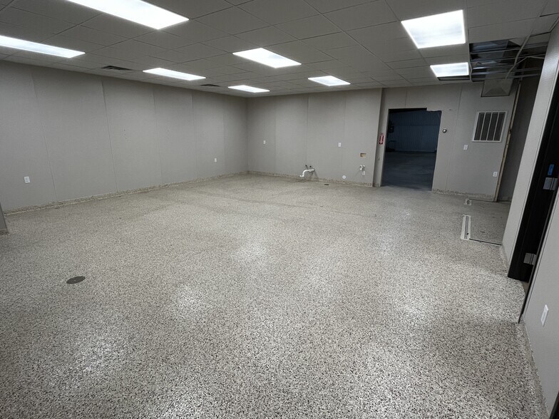 More Photos Of 159 2nd Ave SE, Perham Storefront Retail Office For Sale