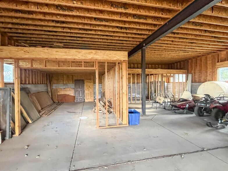 More Photos Of 2498 Silverado Ridge, Duck Creek Village Specialty For Sale