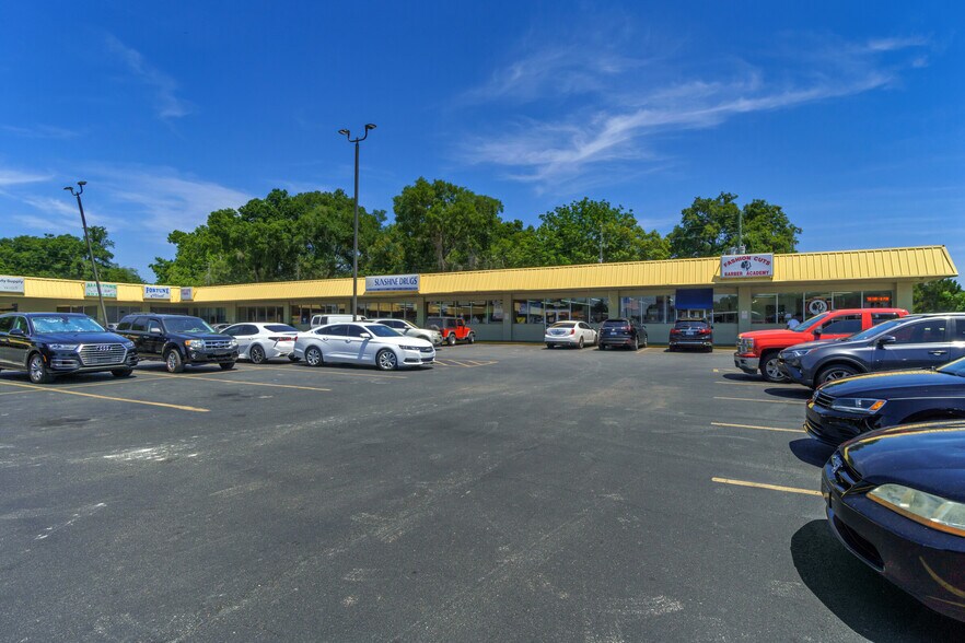 More Photos Of 3344 NE Jacksonville Rd, Ocala Unknown For Lease