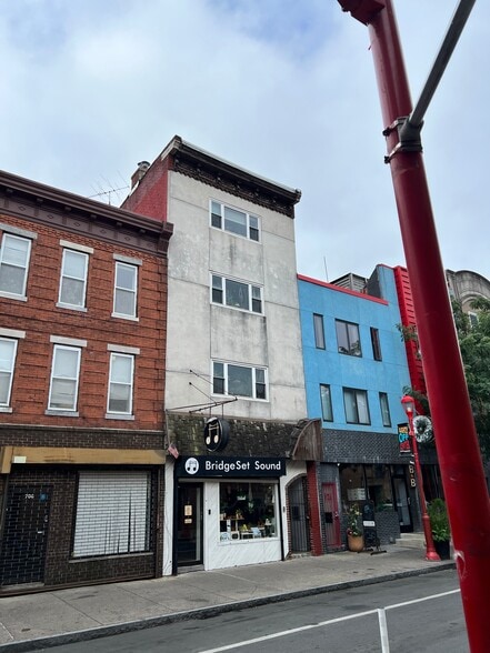 Primary Photo Of 710 South St, Philadelphia Storefront Retail Residential For Lease