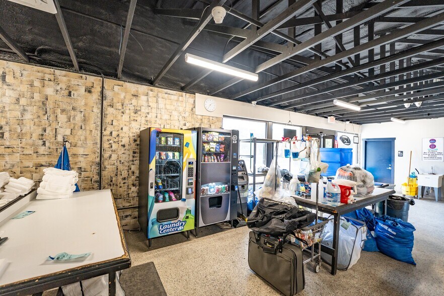 More Photos Of 1810 Ribaut Rd, Port Royal Convenience Store For Sale