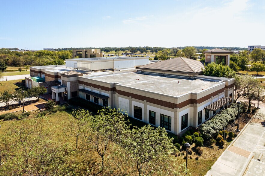 More Photos Of 470 E State Highway 114, Southlake Medical For Sale