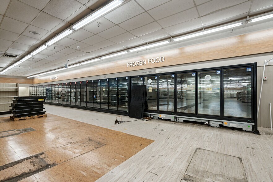 More Photos Of 1701 Airline Hwy, Hollister Freestanding For Lease