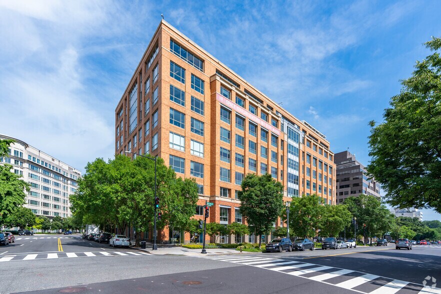 More Photos Of 601 New Jersey Ave NW, Washington Office For Lease