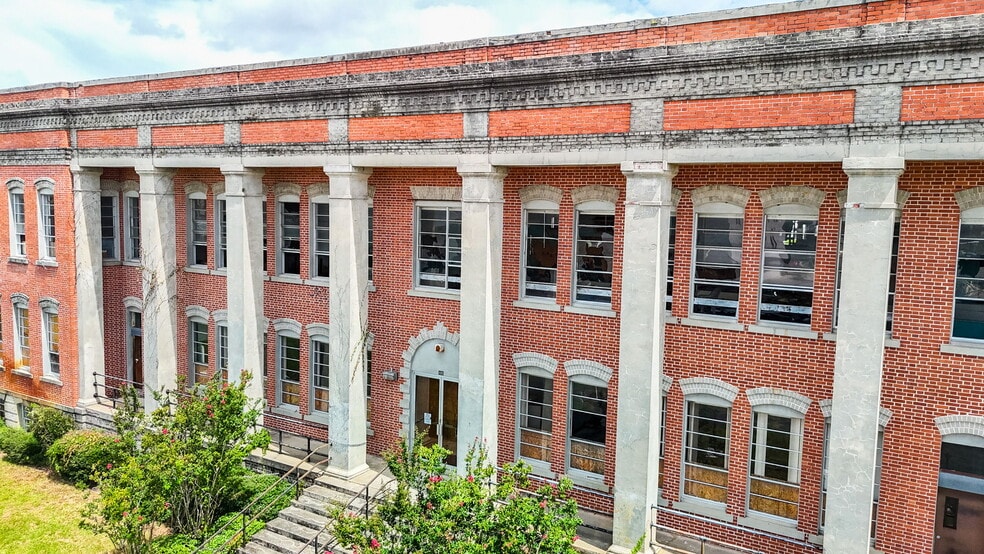 More Photos Of 101 E 7th St, Panama City Schools For Sale