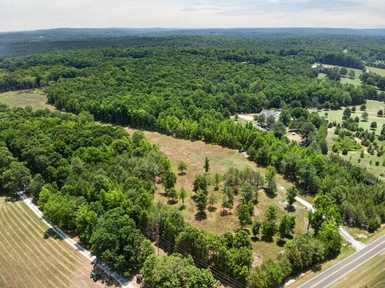 More Photos Of 11202 Rougemont Rd, Bahama Land For Sale