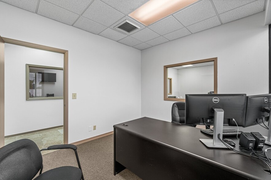 More Photos Of 3333 W Commercial Blvd, Fort Lauderdale Medical For Sale