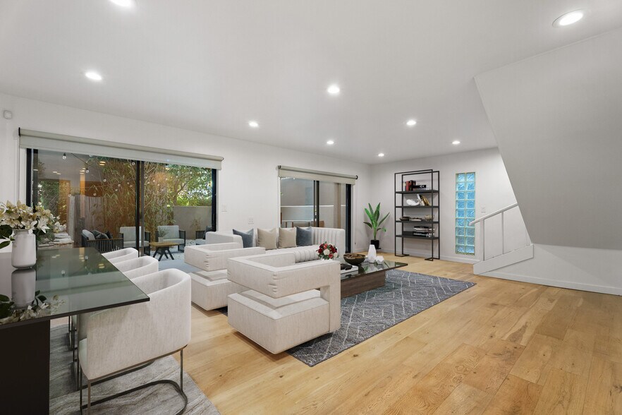 More Photos Of 22 28th Ave, Venice Apartments For Sale