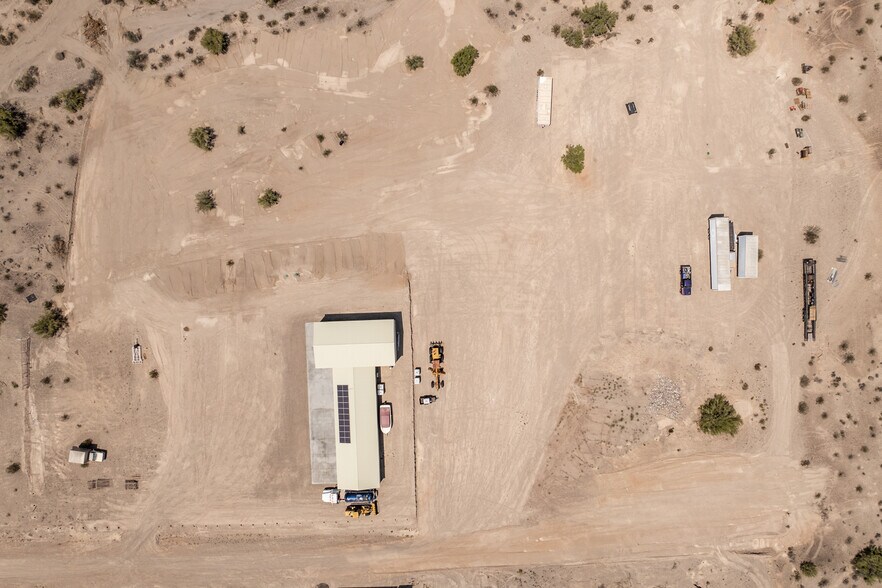 More Photos Of 8089 Wagon Wheel Dr, Lake Havasu City Warehouse For Sale