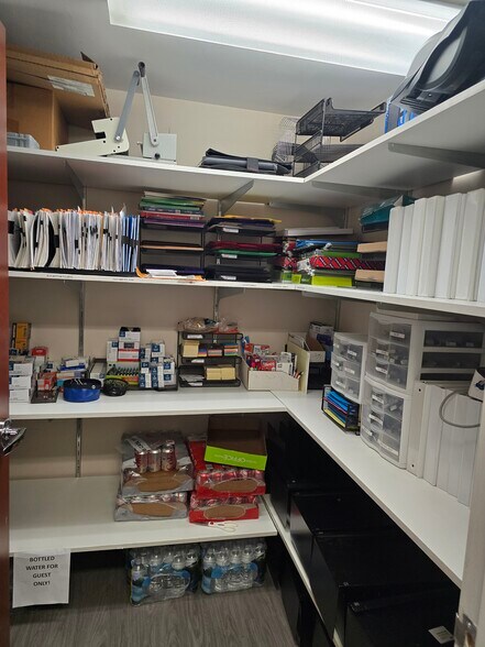 More Photos Of 465 Warren Ave, Longwood Office For Lease
