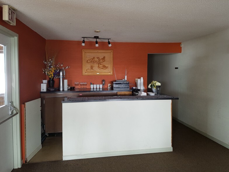 More Photos Of 1753 Hwy 2, Kingston General Retail For Sale