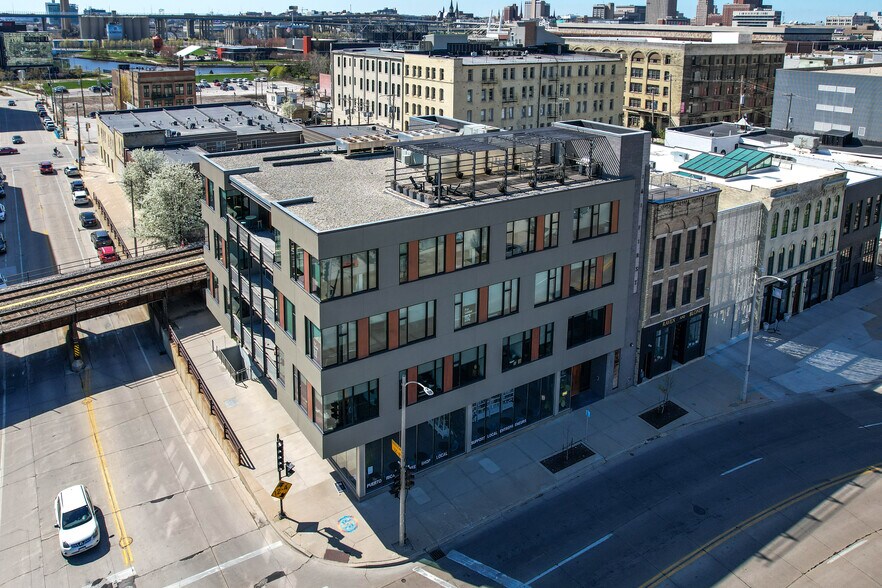 More Photos Of 161 S 1st St, Milwaukee Loft Creative Space For Lease
