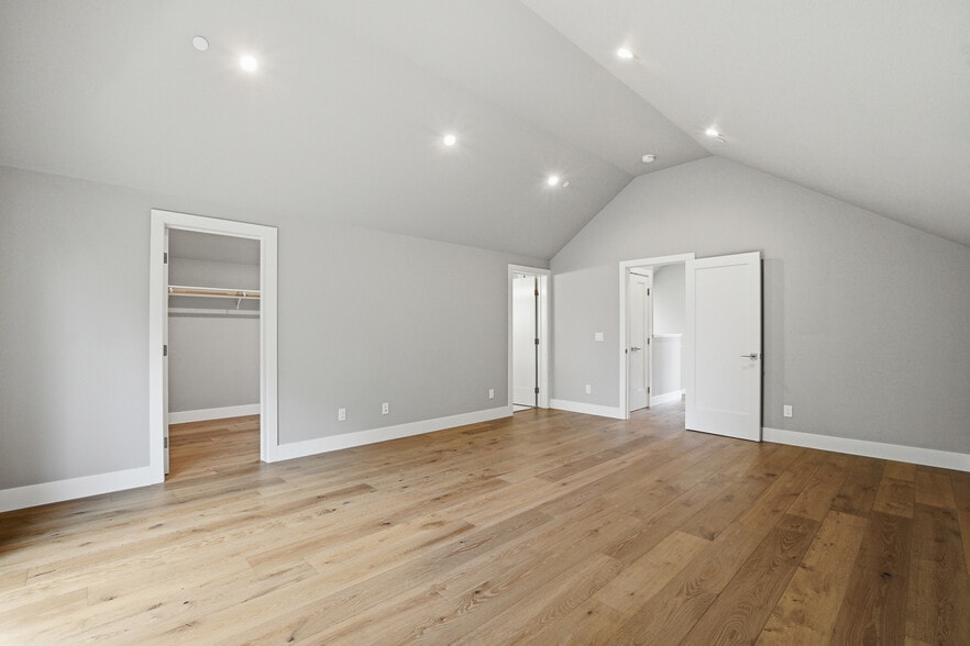 More Photos Of 47-49 Ursuline Rd, Santa Rosa Apartments For Sale