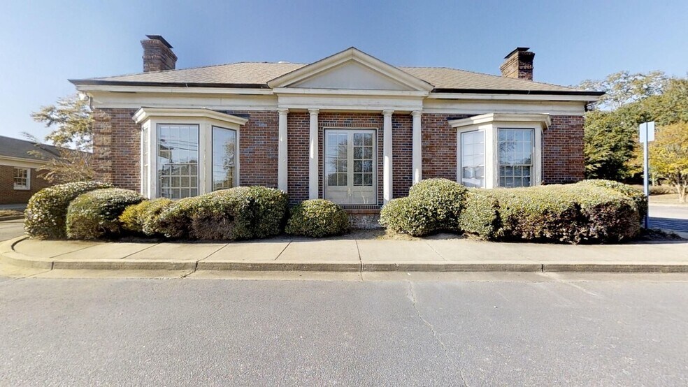 More Photos Of 3813 Macon Rd, Columbus Office Residential For Sale