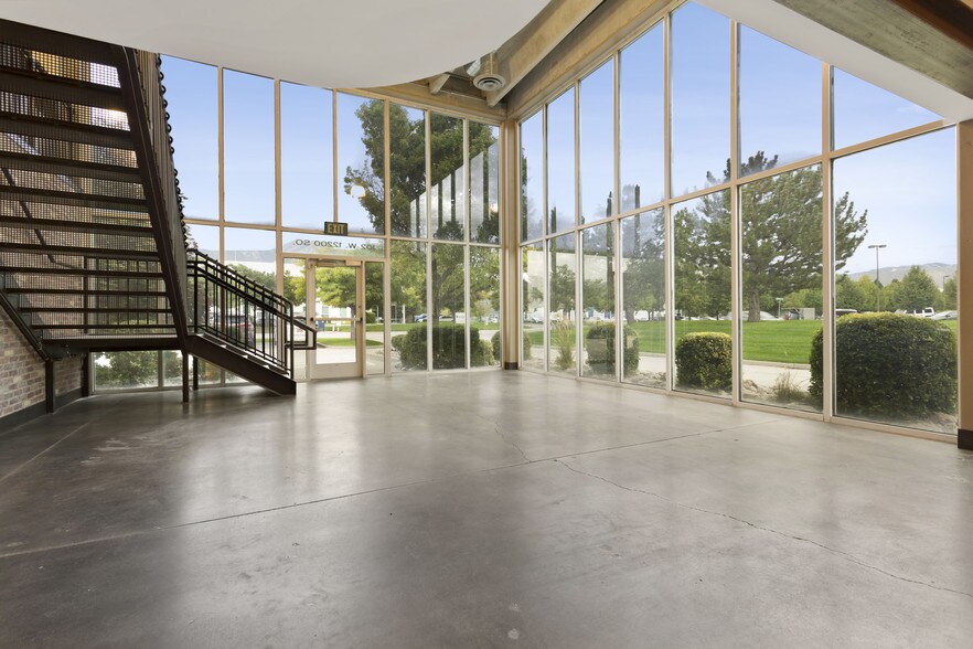 More Photos Of 12159 S Business Park Dr, Draper Unknown For Lease