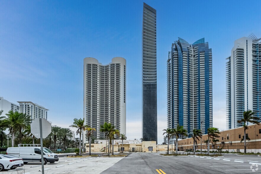 More Photos Of 17140 Collins Ave, Sunny Isles Beach Unknown For Lease