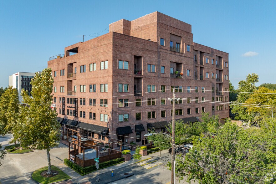 More Photos Of 1111 Studewood St, Houston Apartments For Lease