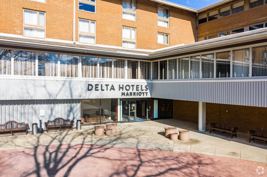 More Photos Of 5100 Falls. Rd, Baltimore Hotel For Sale