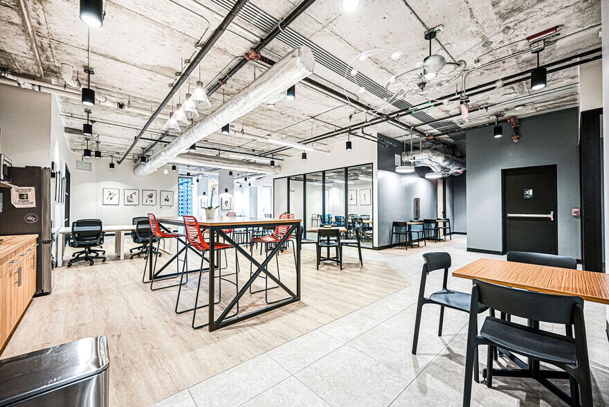 More Photos Of 25 SW 9th St, Miami Coworking Space