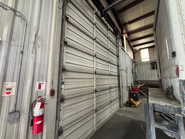 More Photos Of 1304 Rath Ave, Dodge City Distribution For Sale