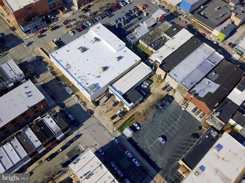 More Photos Of 3820 Fleet St, Baltimore Auto Repair For Lease
